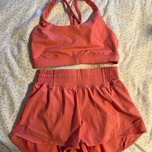 Lululemon Workout Set - High Rise Hotty Hot Short 2.5 + Energy Bra